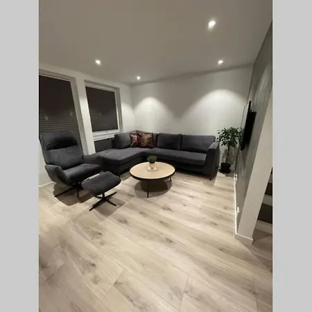 Nybygd Feriebolig Rett Ved Til Leie! Holiday home *